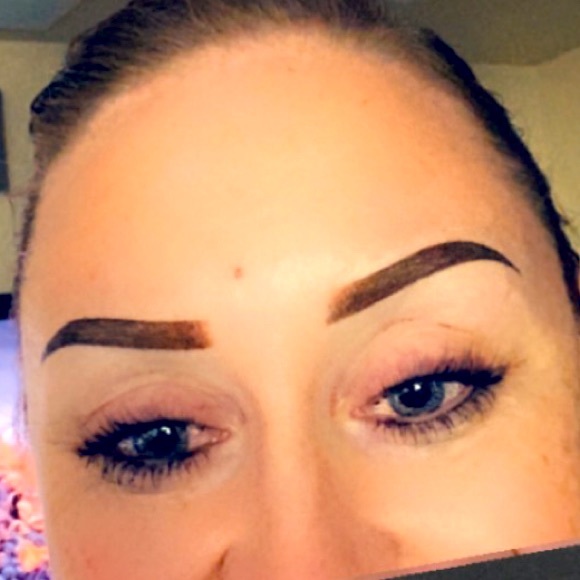 Meet your Posher, Brooke - Picture 1 of 1